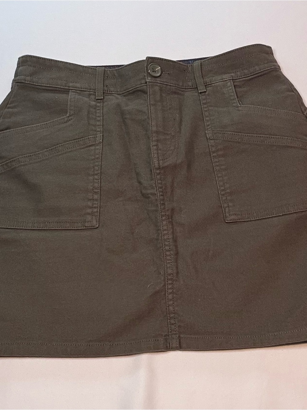 Prana Olive Green Mini Skirt with Front Patch Pockets